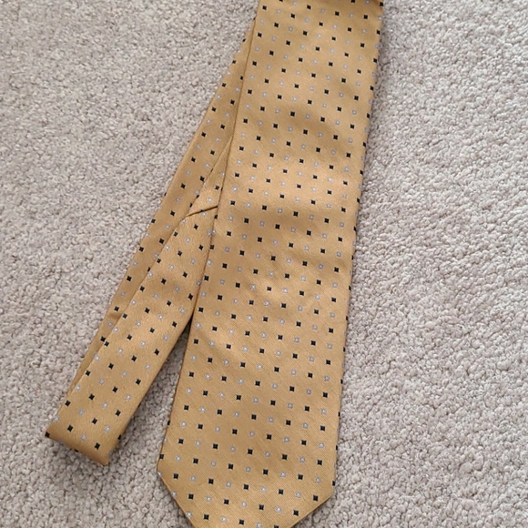 Tie - Picture 3 of 5